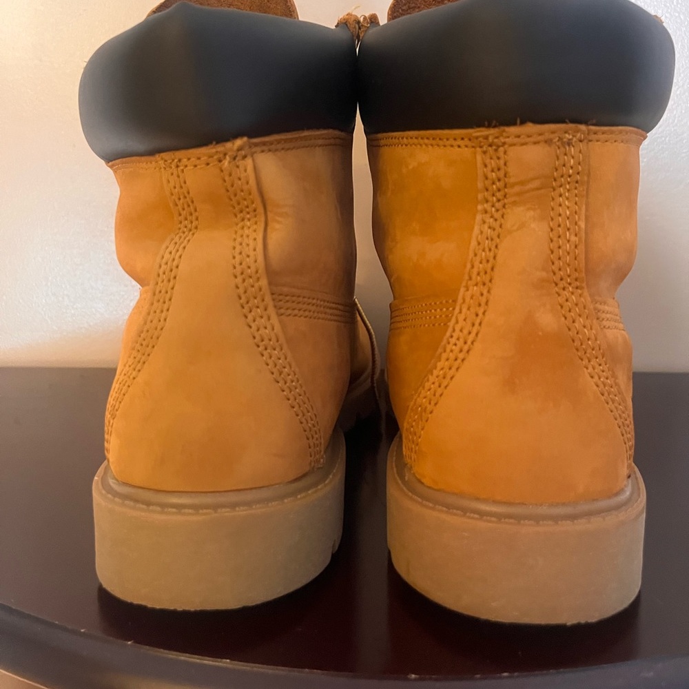 Timberland Boots - Picture 2 of 5